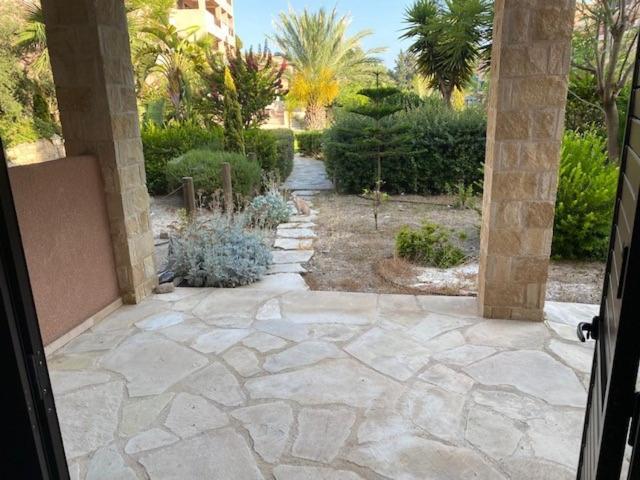 Resitour - Aphrodite Gardens Paphos Bagian luar foto